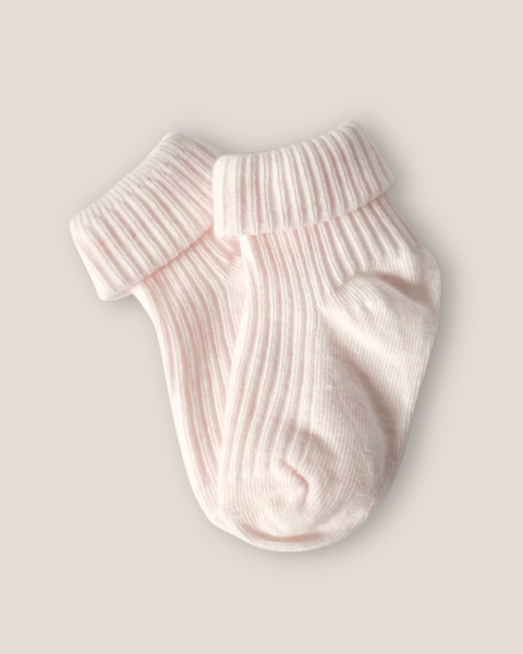 colour:dusty-rose | Dusty rose pink ribbed newborn baby socks