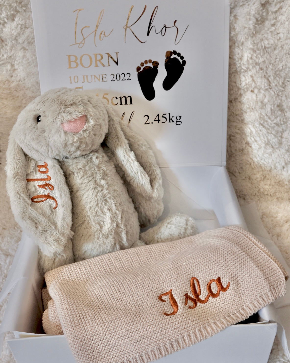 PLUSH BUNNY & BLANKET BOX